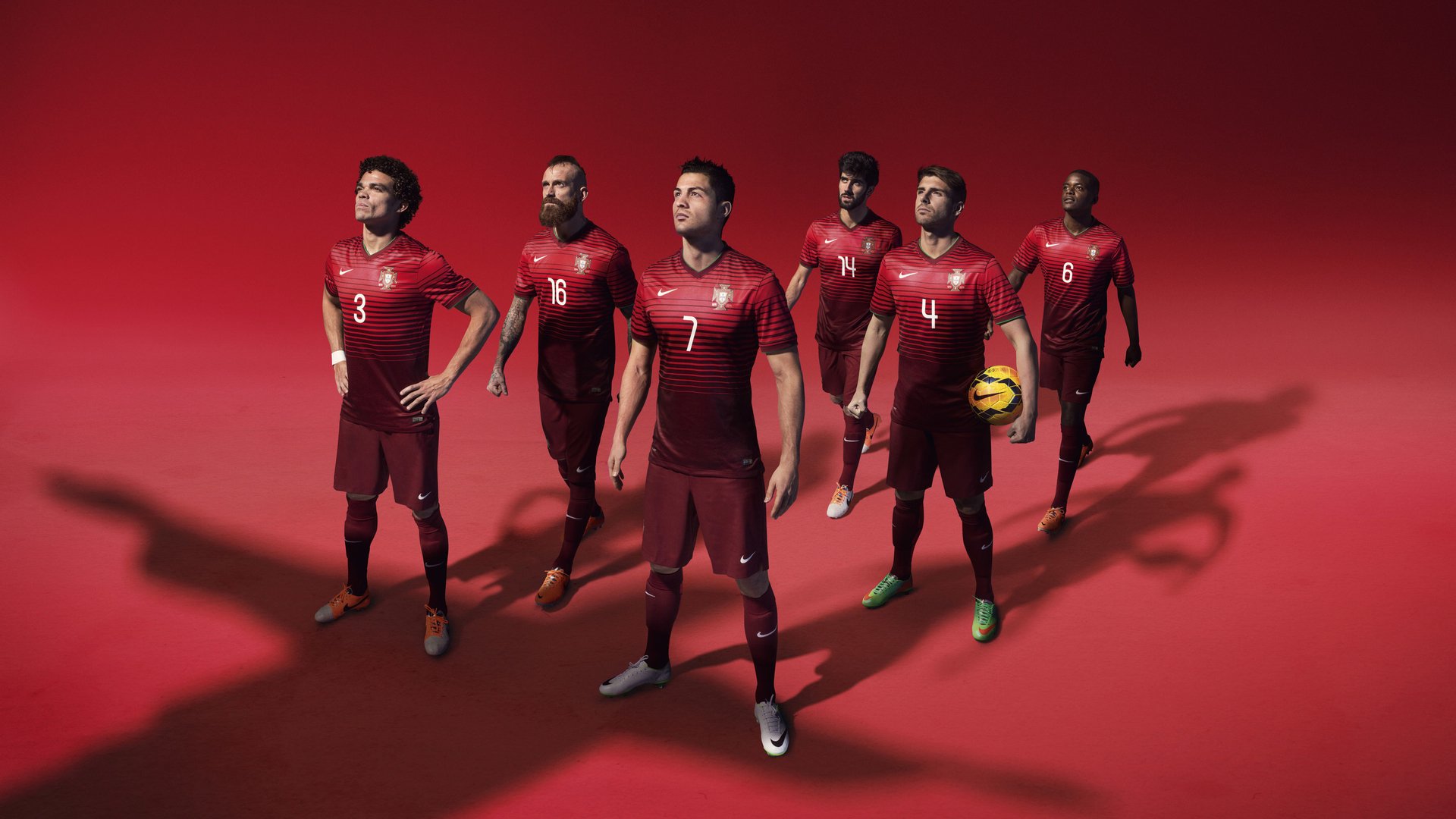 “冠军潜力股崭露头角,打造本赛季最爆款赛事”,冠军赛区